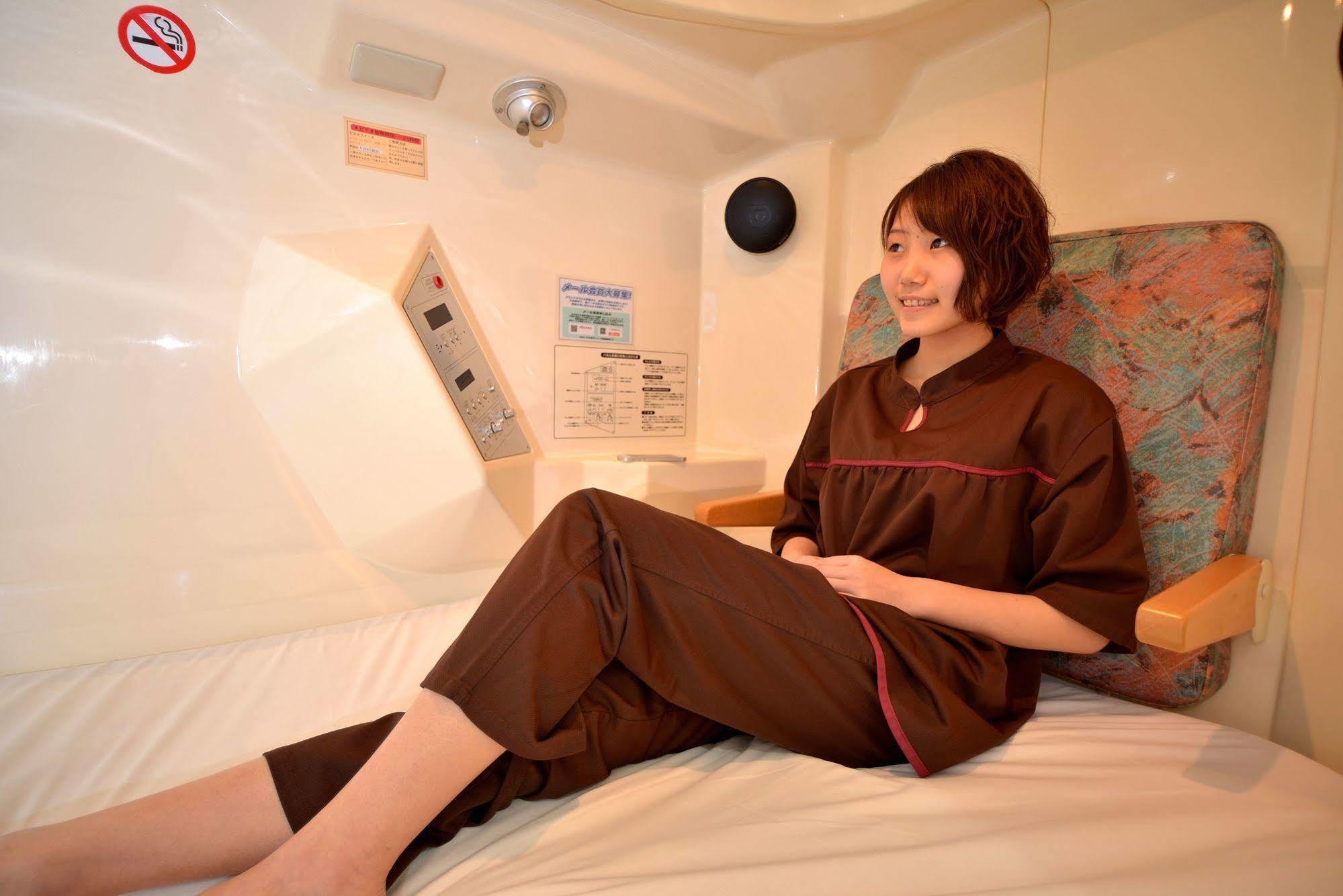 Capsule&spa Grand Sauna Shinsaibashi * Ōsaka