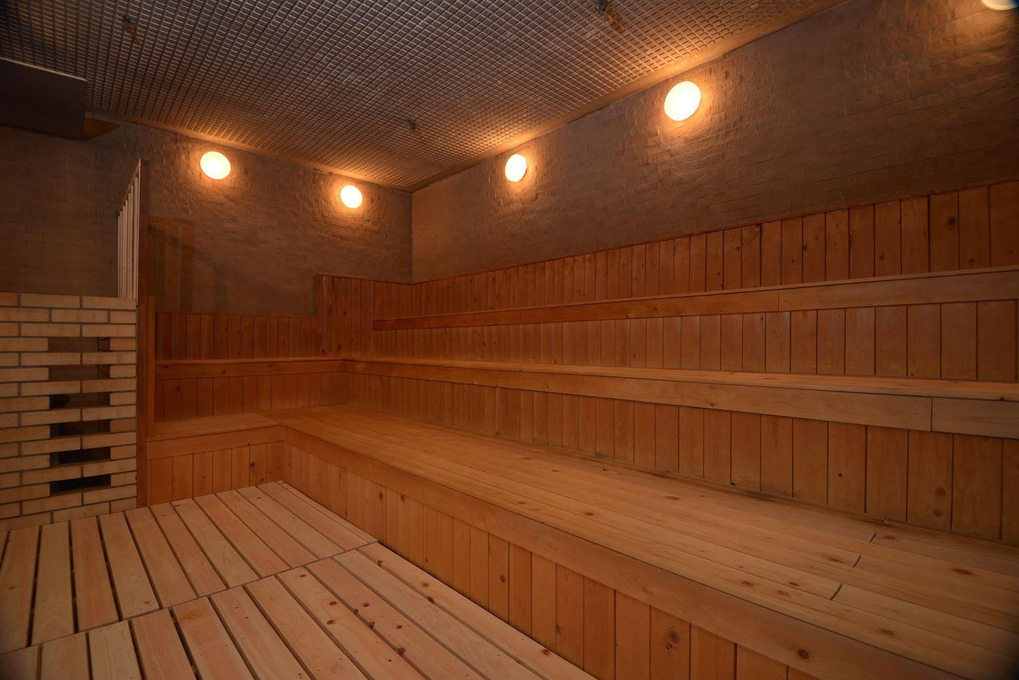 Capsule&spa Grand Sauna Shinsaibashi Ōsaka